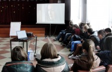 Tinerii din regiunile rurale descoperă diversitatea și discriminarea din jurul lor
